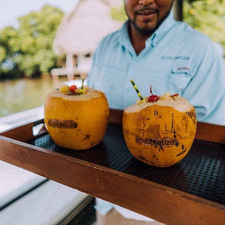 Royal Belize Hotel Thatch Caye Bagian luar foto