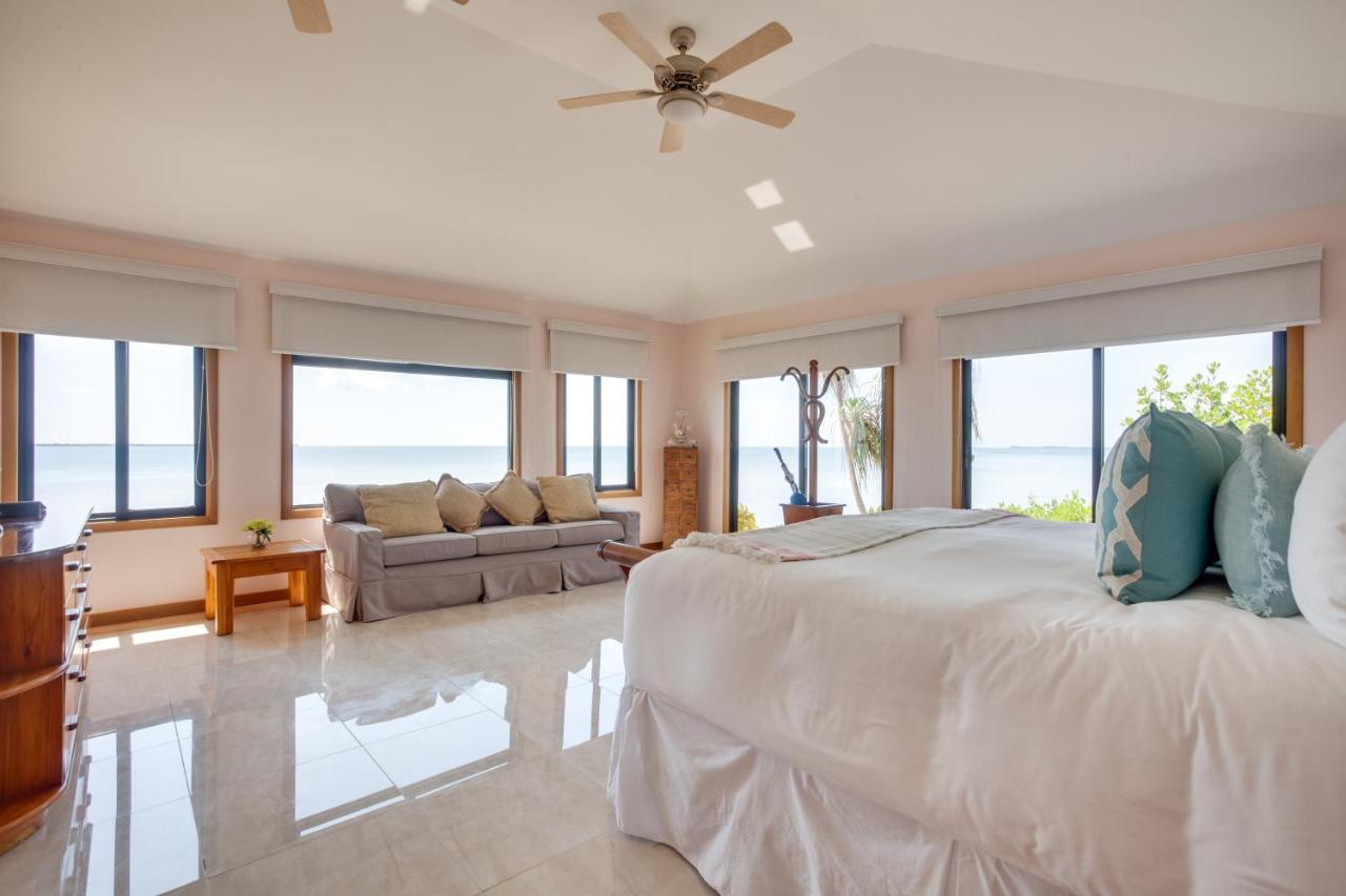 Royal Belize Hotel Thatch Caye Bagian luar foto